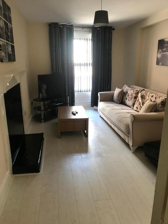 Sandy Pad'S Apartments Rhyl Bagian luar foto