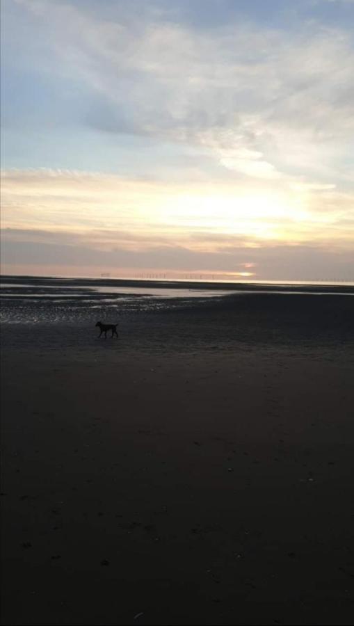 Sandy Pad'S Apartments Rhyl Bagian luar foto